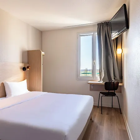 Kyriad Eco - Hotel Montreuil (Seine-Saint-Denis)